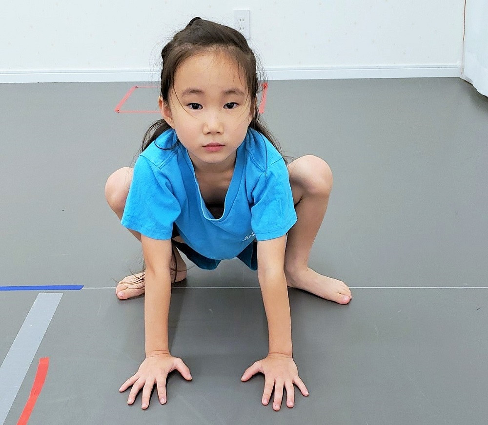 動物なりきりあそび　かえる