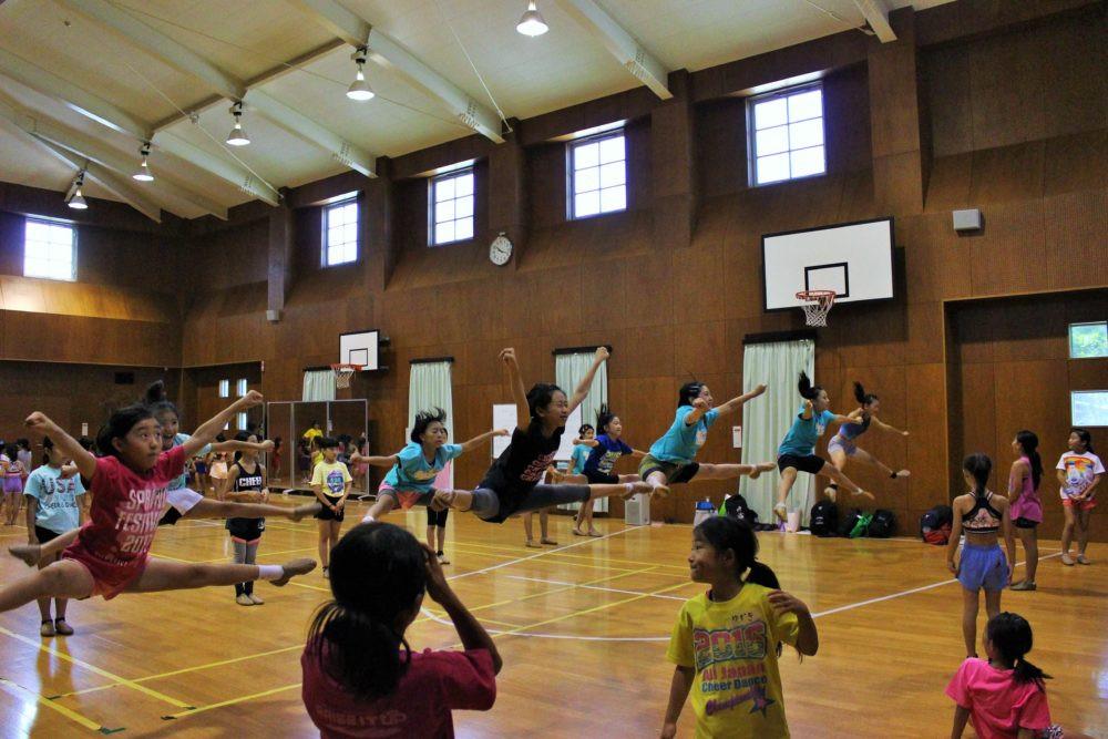 SummerCampのトゥージャンプ練習